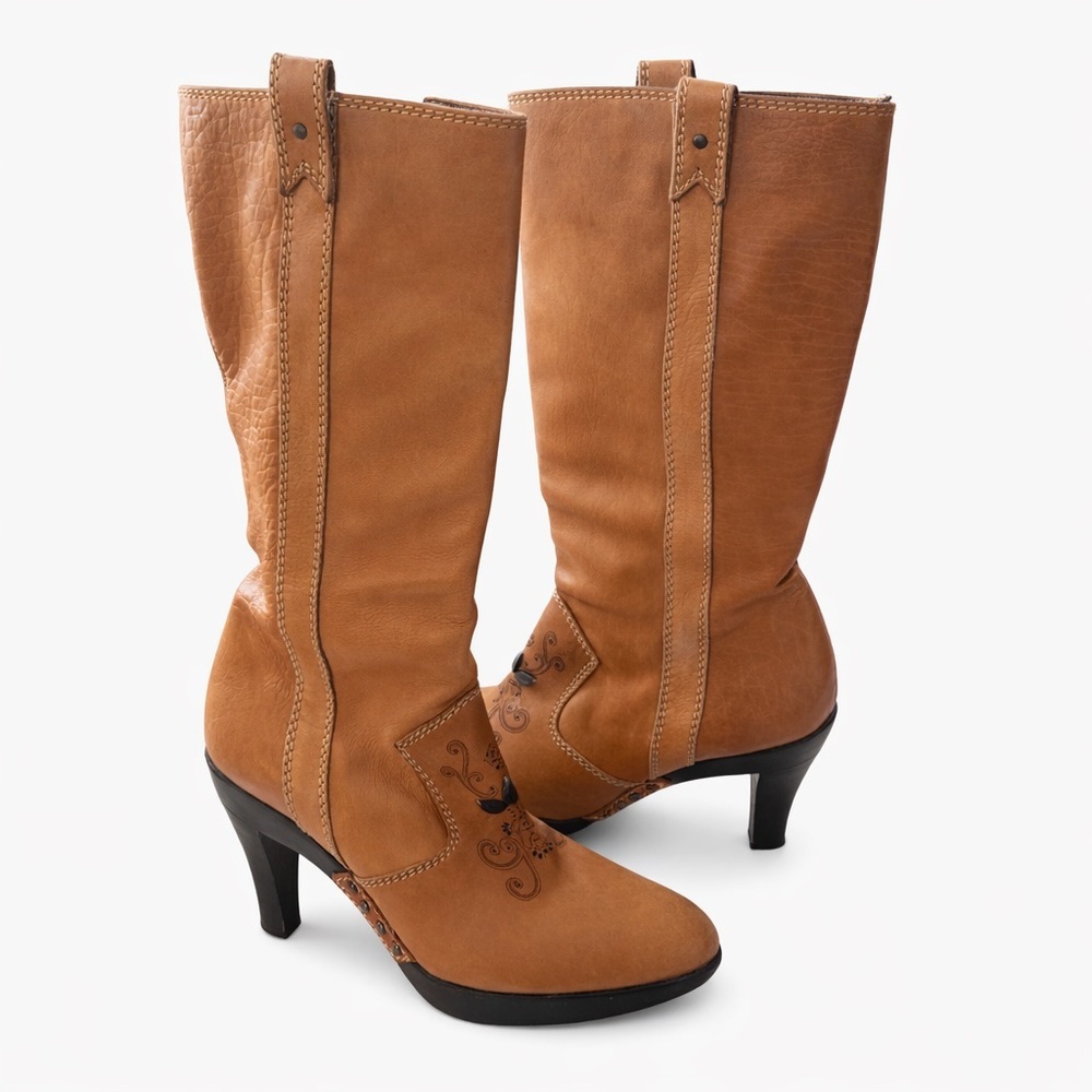 Isabella Fiore Camel Leather Southwestern Embroidered Boots Size 7
